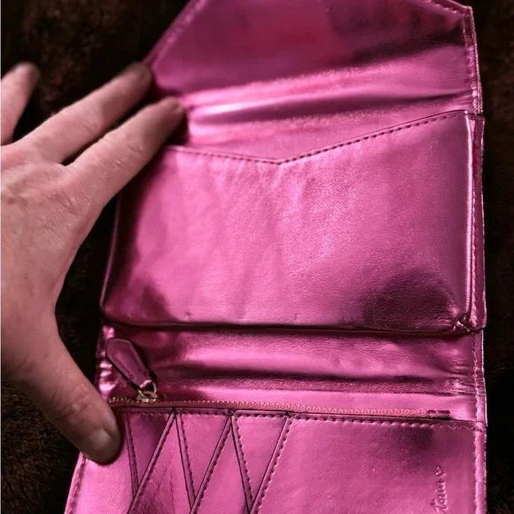 Victoria's Secret Pink Quilted Women's wallet - Picture 3 of 5